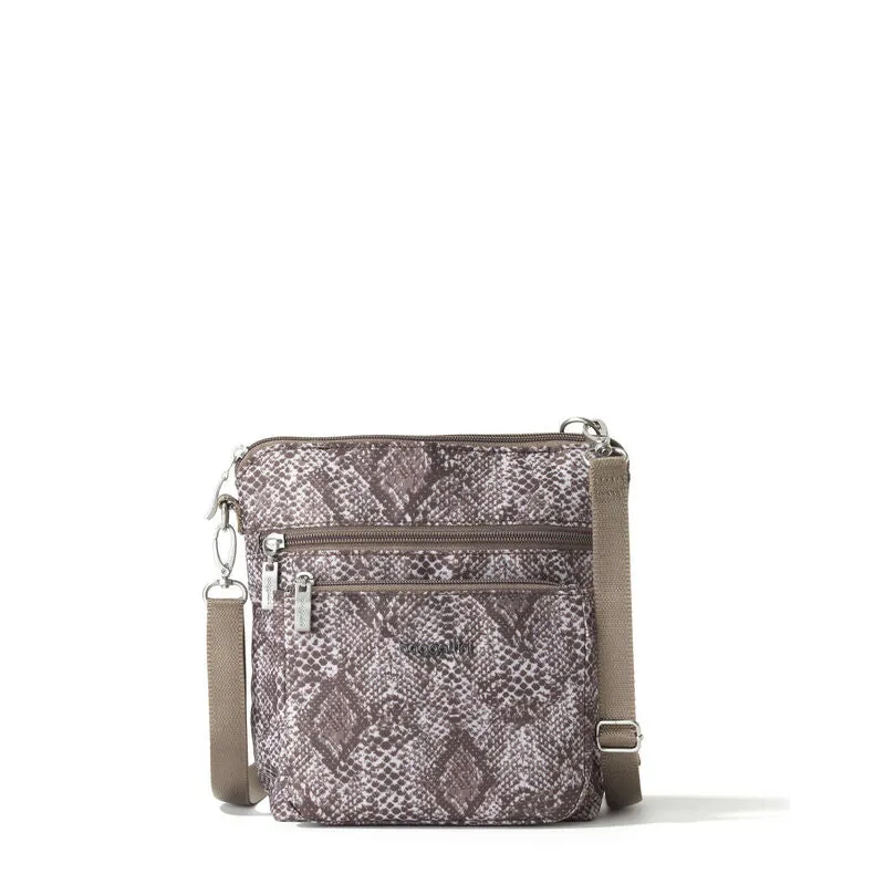 Baggallini Modern Pocket Crossbody