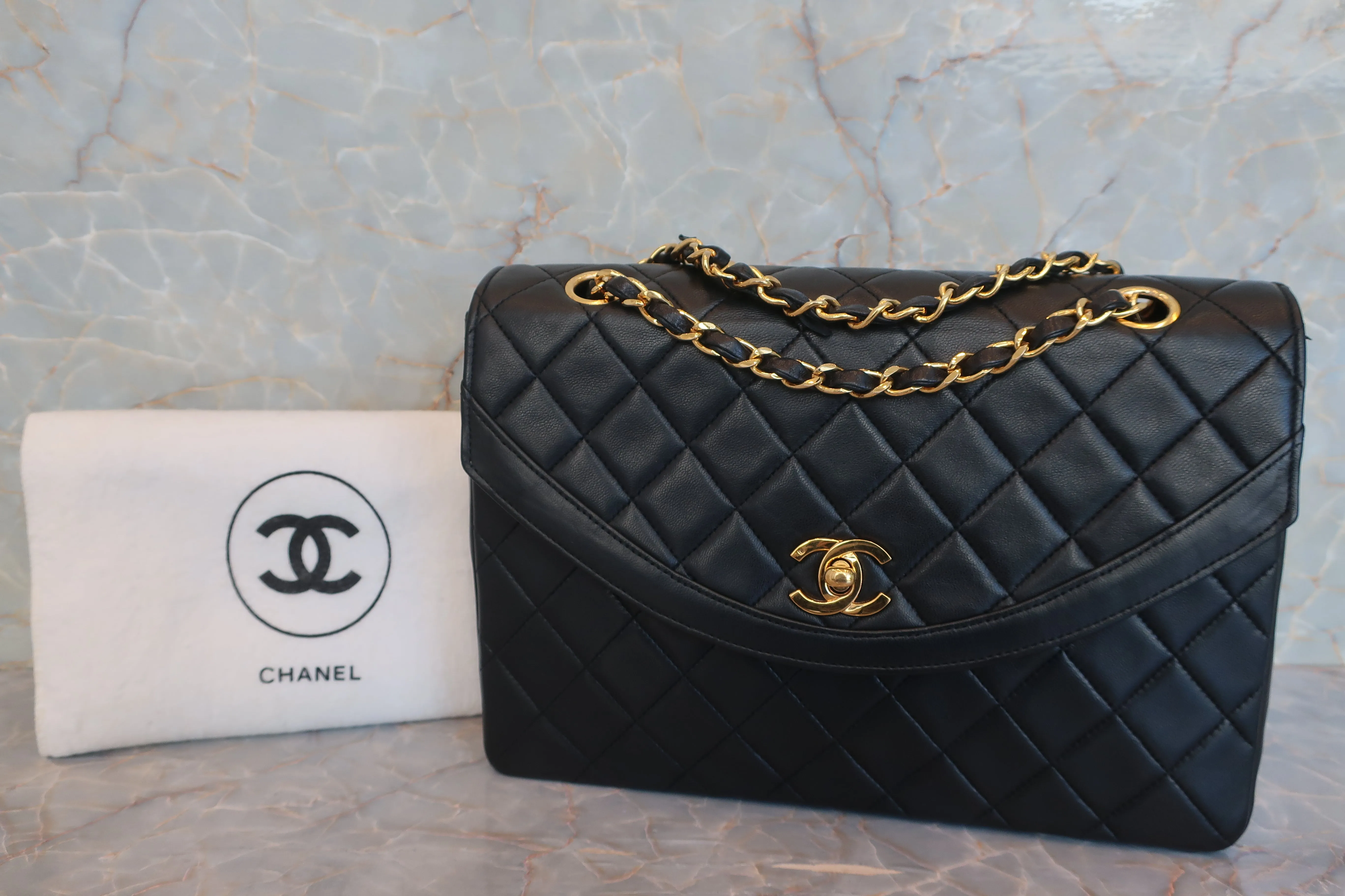 CHANEL/シャネル マトラッセチェーンショルダーバッグ ラムスキン ブラック/ゴールド金具 ショルダーバッグ 600090076