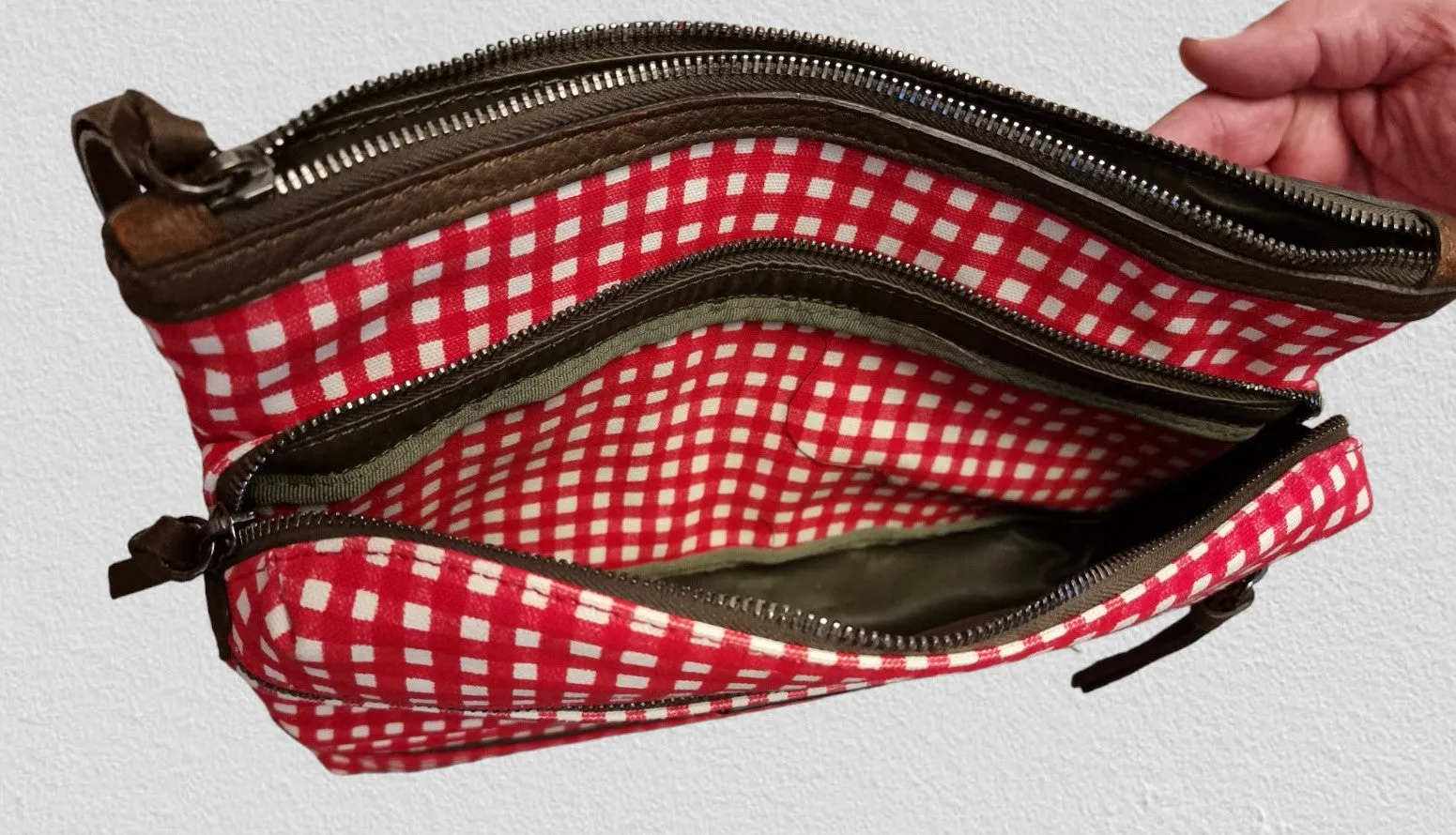 Dolce & Gabbana Unisex Red Check Messenger Shoulder/Cross Body Bag