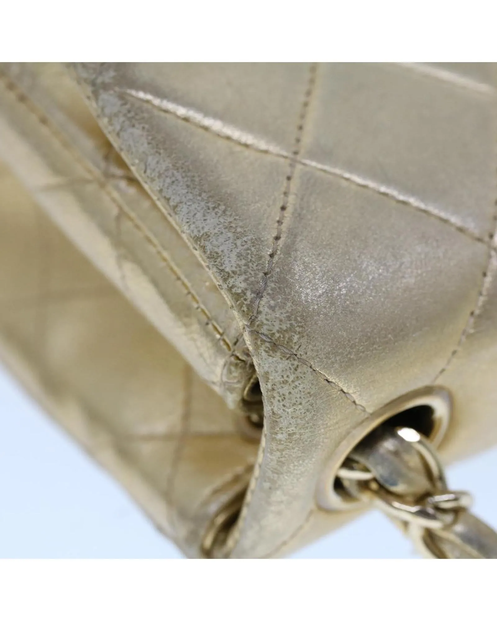 Gold Matelasse Turn Lock Chain Shoulder Bag