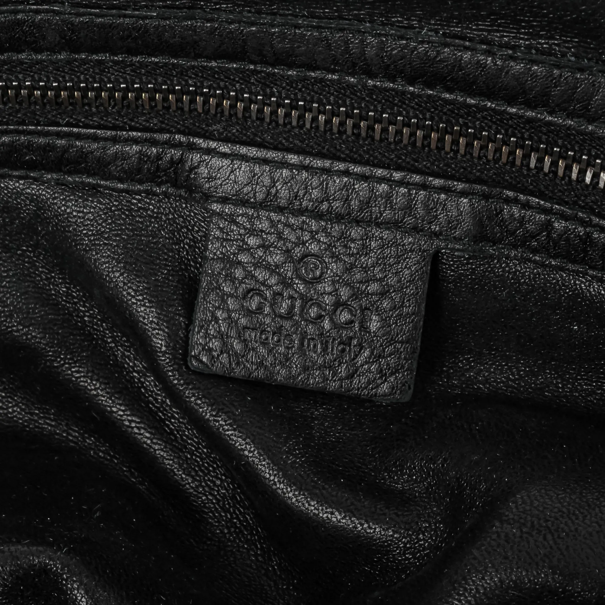 GUCCI Icon Britt Shoulder Bag - Black Leather