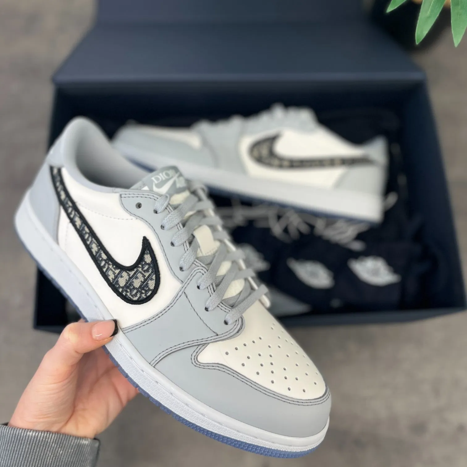 Men's X Air Jordan 1 Low Low Trainers White Size EU 43 / UK 9