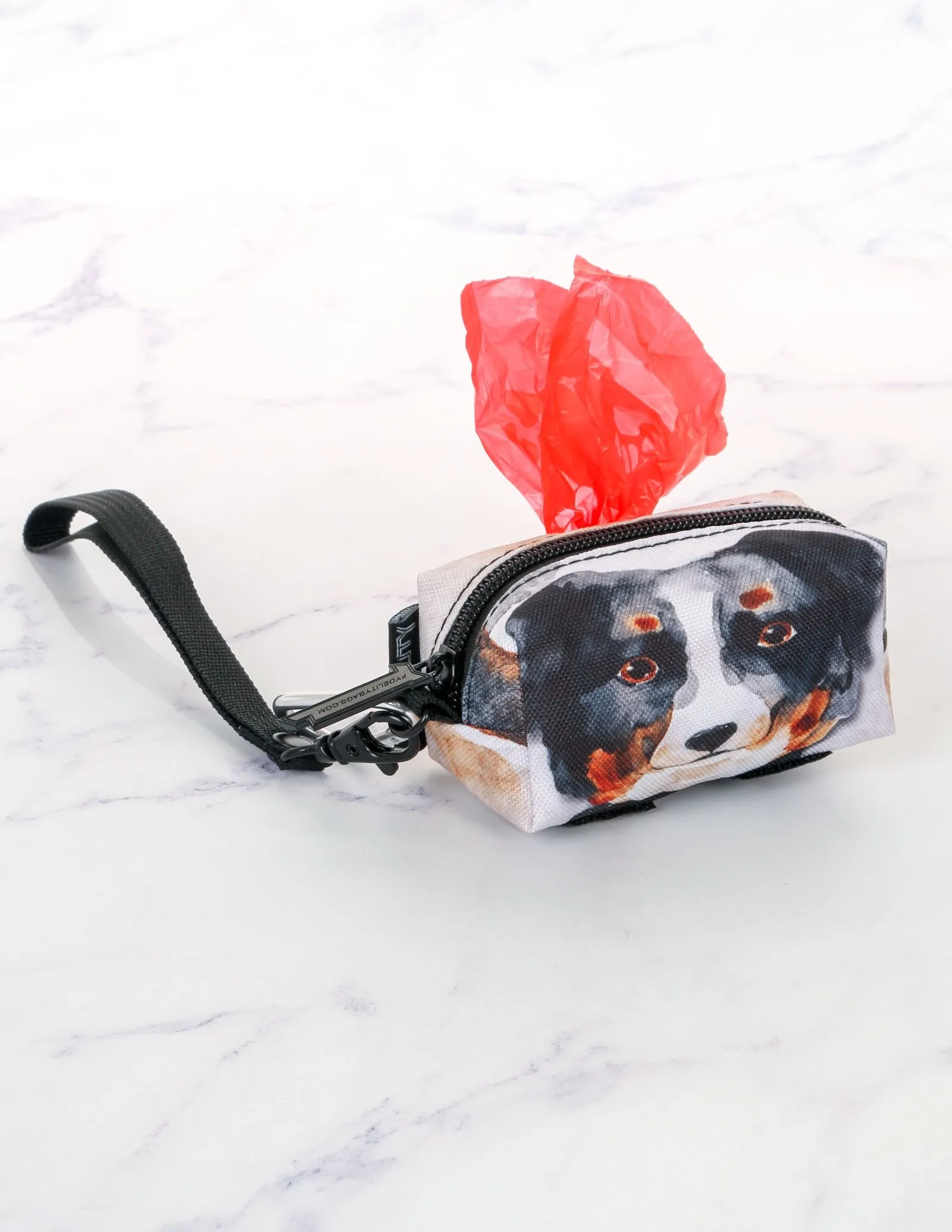 poopyCUTE | Cute Poop Bag Holder | DOGGIE Berner Sennenhund