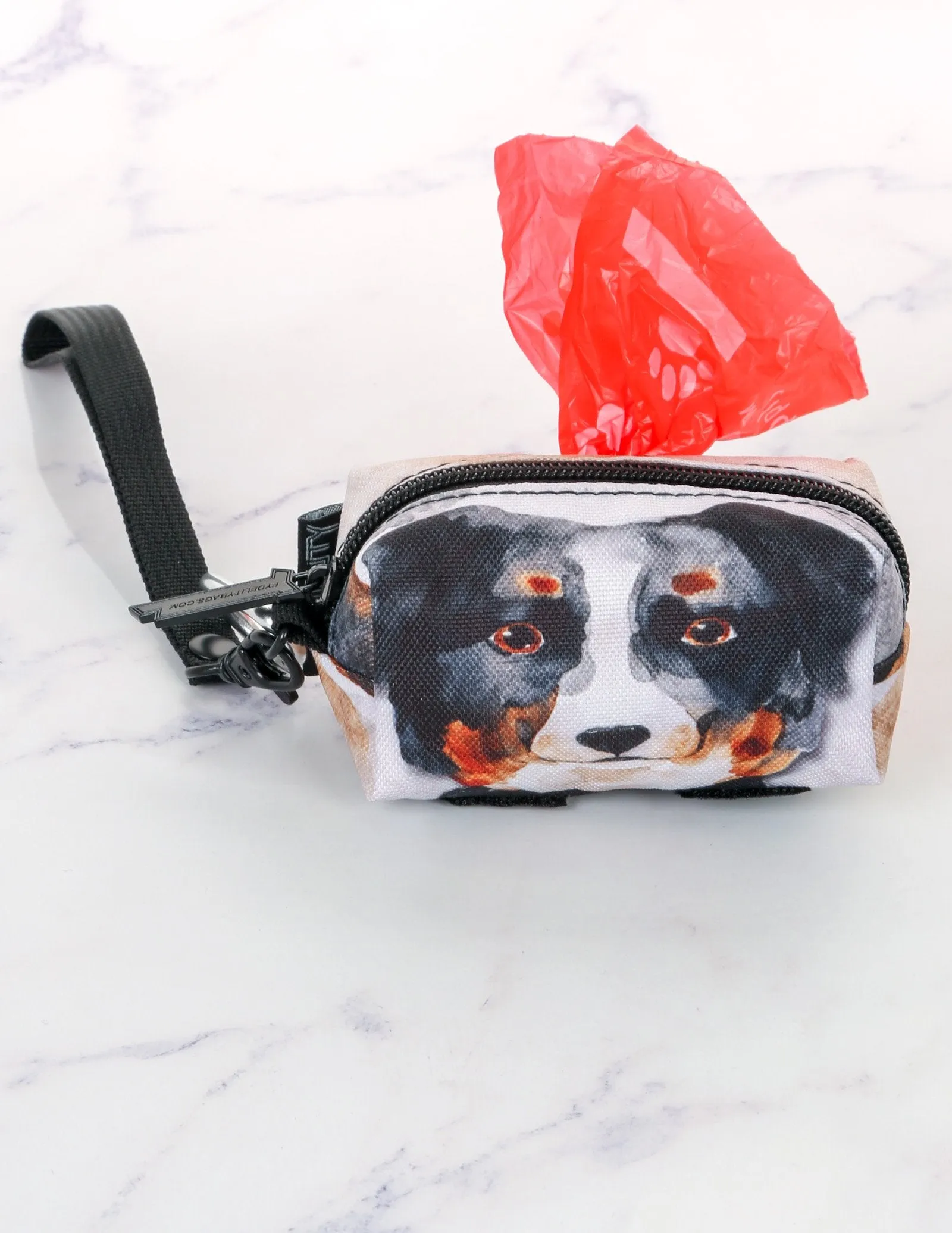 poopyCUTE | Cute Poop Bag Holder | DOGGIE Berner Sennenhund