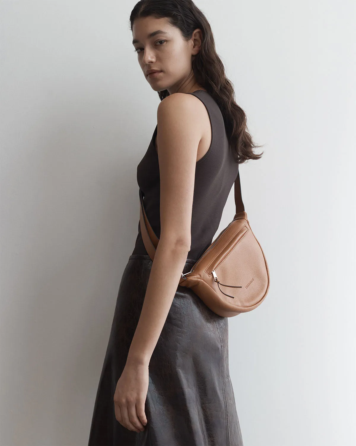 Sporty Crossbody: Tan